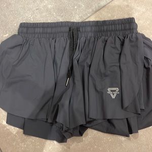 Keiki Kona grey shorts size medium